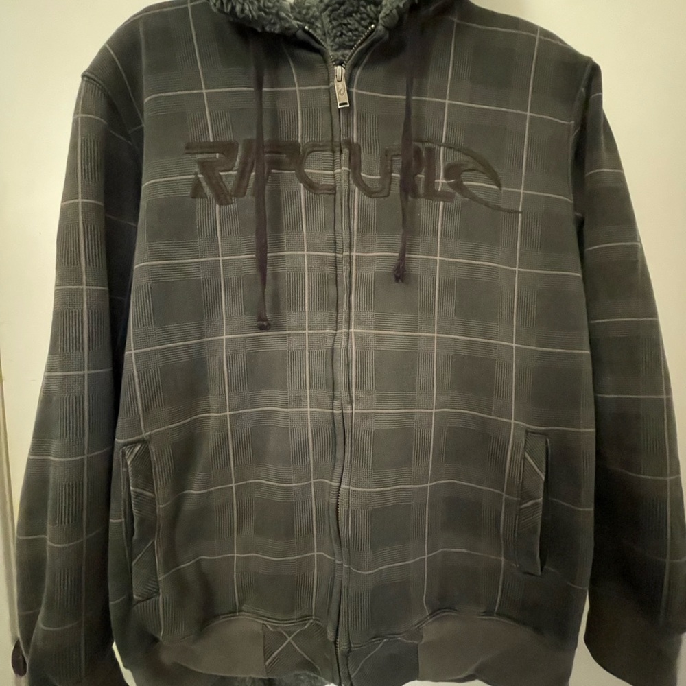 Grey n Black Ripcurl zip up Jacket **OPEN TO OFFERS**